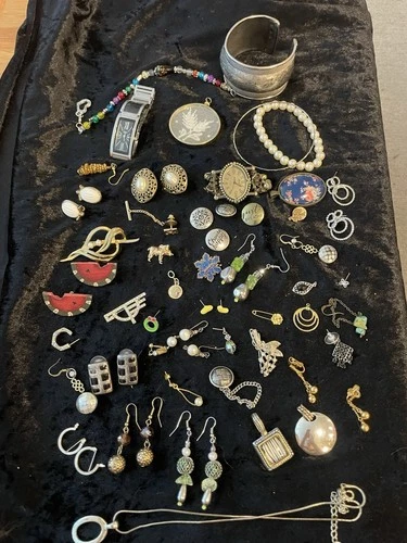Vintage  Costume Jewelry Lot all different sizes and styles