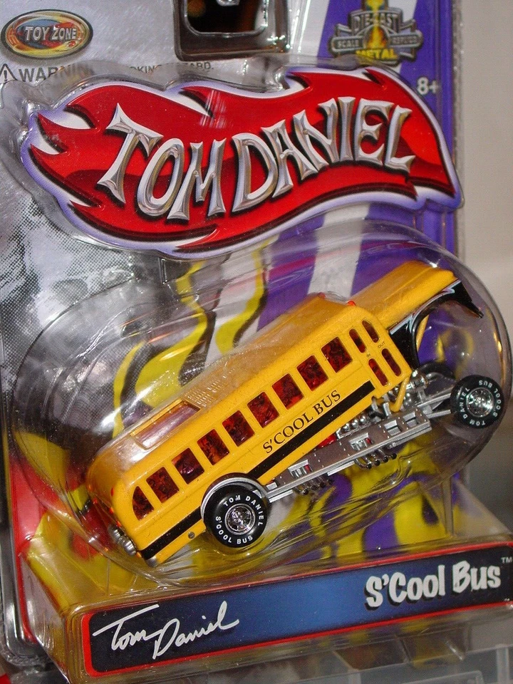 TOY ZONE TOM DANIEL S'COOL BUS HOT ROD MÚSCULO COLECCIONABLE 1:43 - Amarillo, en paquete Foto 4 de 4
