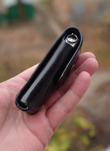 Funda de cuchillo de cuero con lazo para cinturón para Victorinox Alox Pioneer X hecha a mano - Imagen 3 de 6