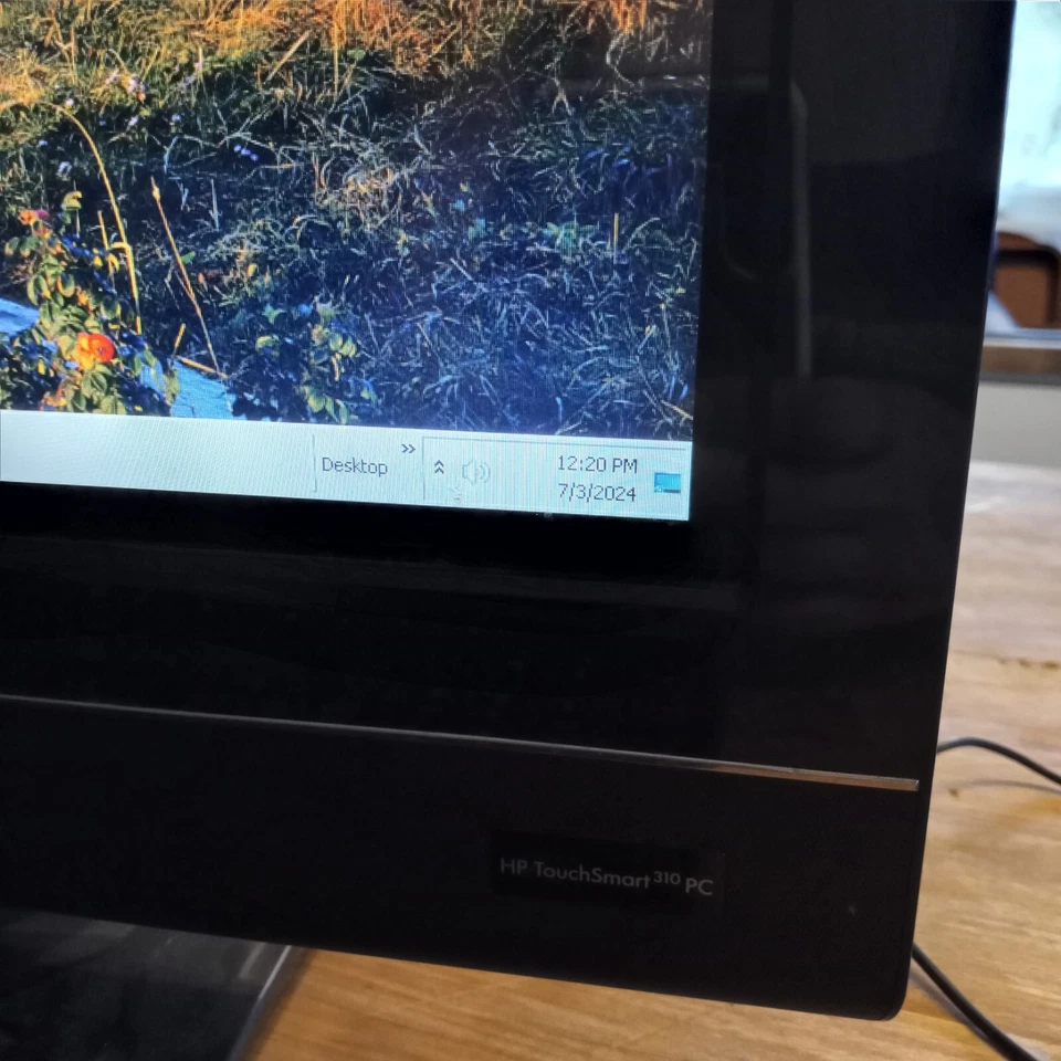 HP Touchsmart 310-1125y AMD athlon II X2 245e Processer 2.90 GHz 2GB computer - Image 4 of 4