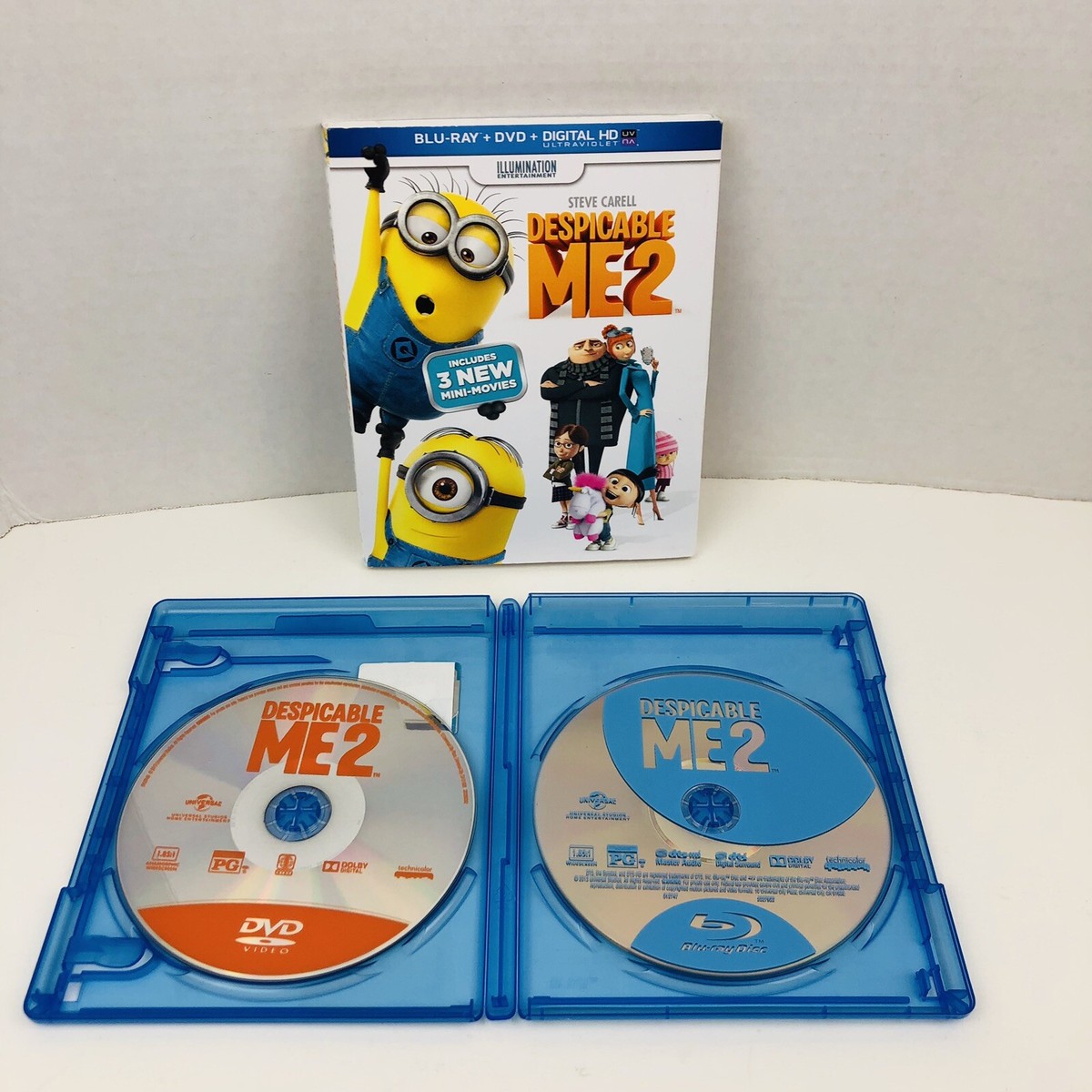 Despicable Me 2 Blu-ray DVD 2-Disc Set Minions Steve Carell
