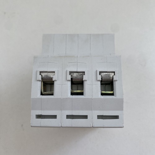 2 X PROTEK 40A MCB 340/2C 415V BSEN60898 6000 JOBLOT CIRCUIT BREAKER - Picture 7 of 7