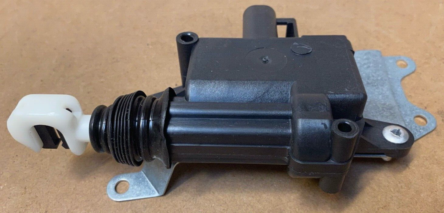 8293 NOS Chevrolet Buick Door Lock Actuator AC Delco GM OEM 22094352