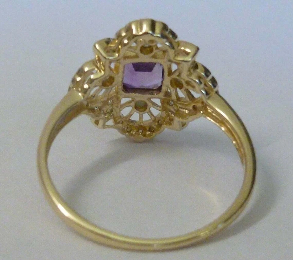 Anillo de compromiso para mujer Asscher Lab de amatista creado por laboratorio de 2 quilates enchapado en oro amarillo de 14 quilates Foto 2 de 3