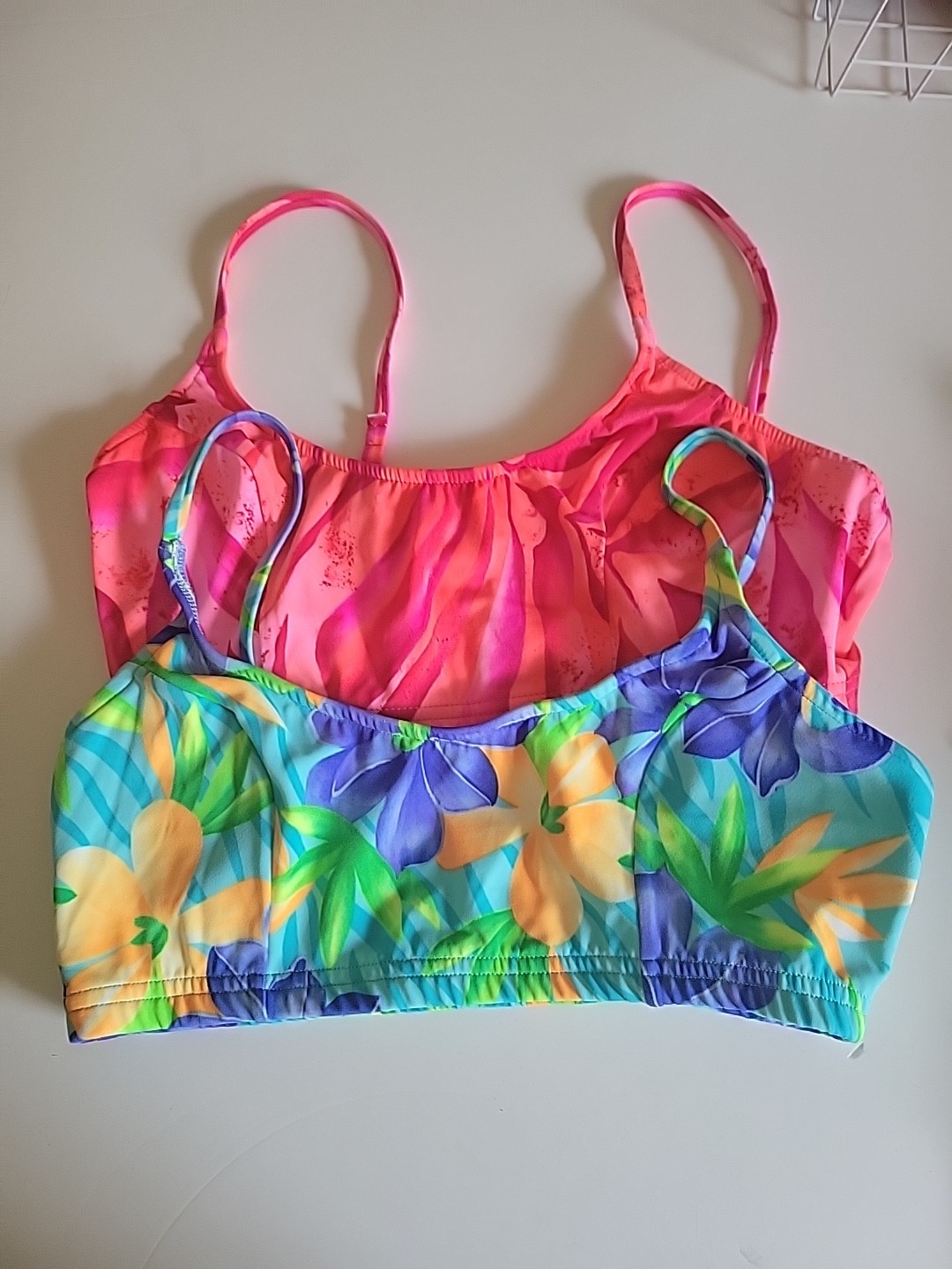 Venus Hawaiian Hibiscus Print  Swimwear Tops  80s/90s Vintage Set Of 2 Size L