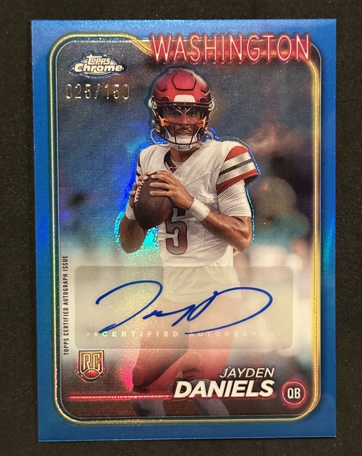 2024 Topps Chrome - Rookie Autographs Jayden Daniels #RA-JDA Blue Refractor /150