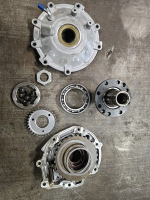 Can Am Maverick X3 Xrs Xds Smart lock Front Diff  Internals And Side Covers