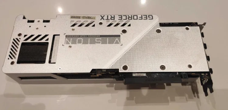 GIGABYTE VISION GeForce RTX 3080 10Go GDDR6X Carte Graphique LOW TEMPERATURE - Photo 3/4