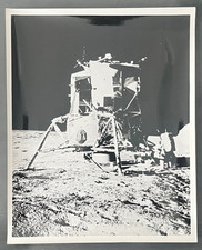 1969 APOLLO 12 LUNAR MODULE ON THE MOON PRESS PHOTO 25 SPACE EXPLORATION NASA