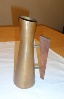Kupfervase mit Holzgriff – Retro & dekorativ – 70er Jahre