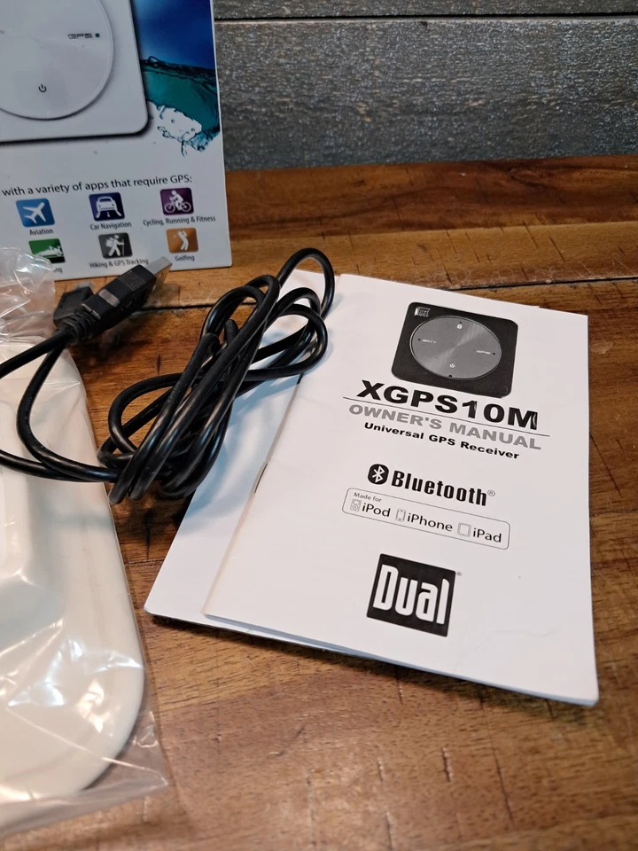 Dual Electronics XGPS10M Portable GPS Receiver Marine  - Image 3 of 4