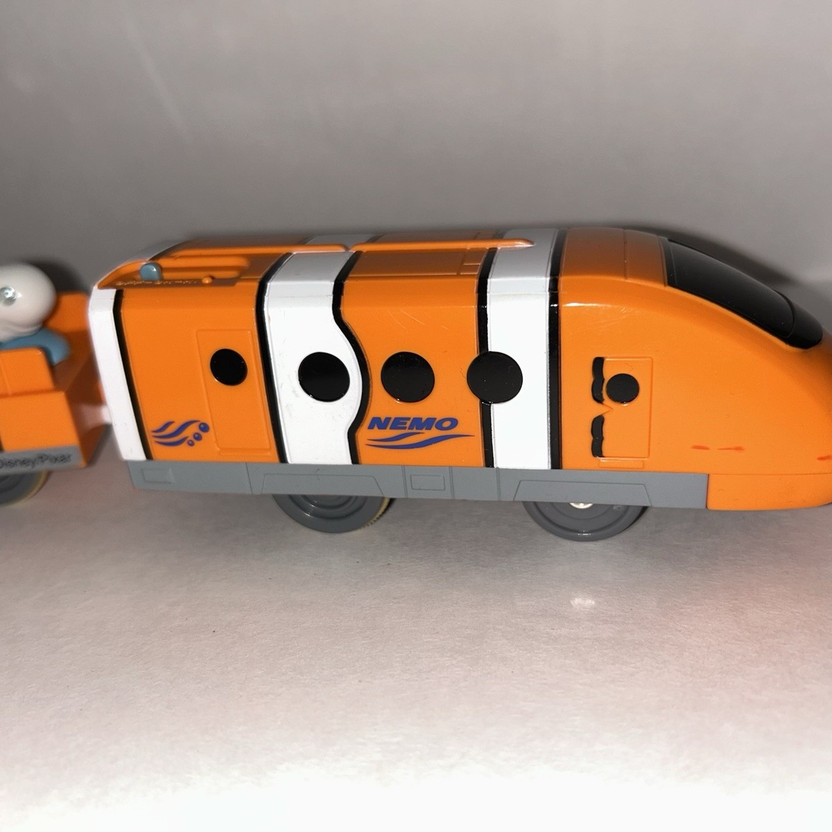 Takara TOMY Plarail Disney Pixer Dream Railway Nemo Lucky