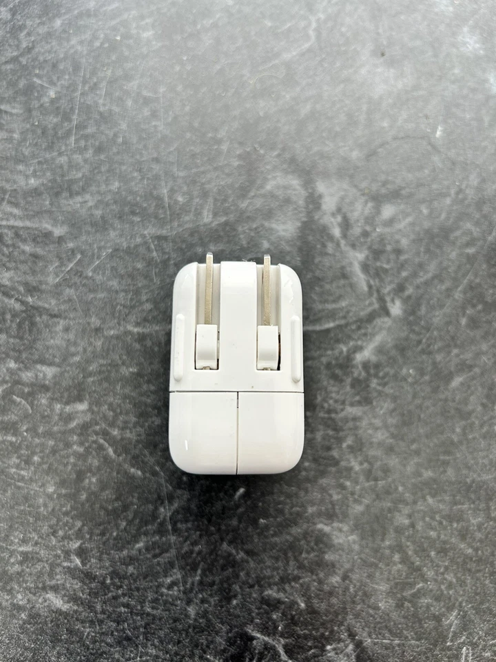 Genuine OEM Apple 12W USB Wall Charger Power Adapter For iPad iPhone Pro S A1401 - Image 2 of 4
