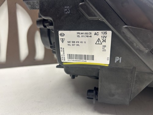 15-18 Porsche Cayenne 958 Front Right Passenger Side Xenon HID Headlight OEM - Picture 10 of 16