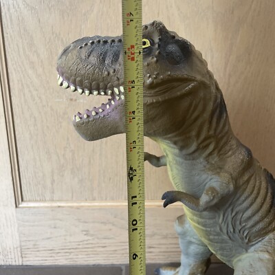 2013 Toys 'R Us Maidenhead T1817 HUGE Rubber 17