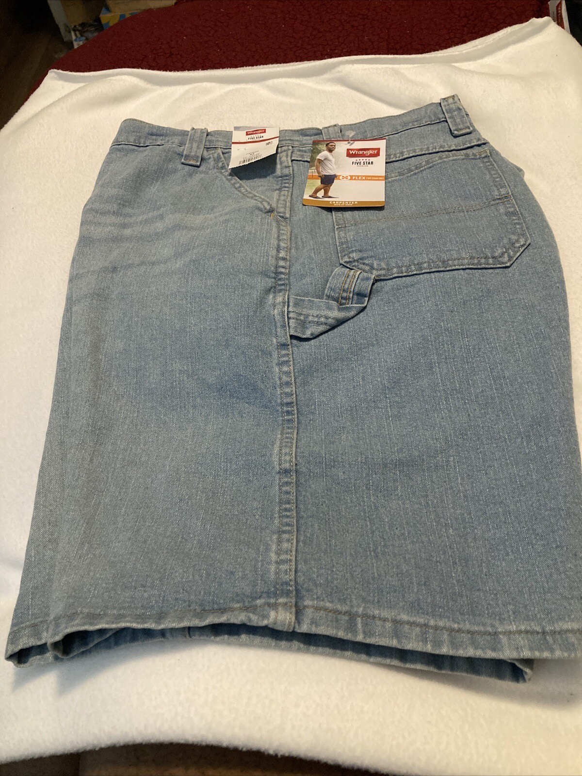 NWT WRANGLER CARPENTER SHORTS HITS AT KNEE SIZE 42
