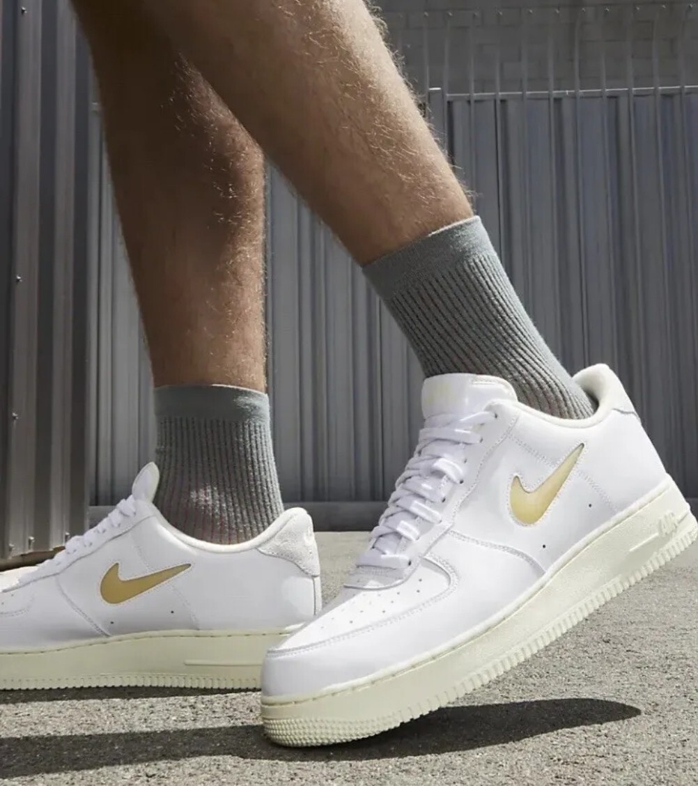 スニーカー NIKE AIR FORCE 1 '07 LX PALE VANILLA NIKE MEN AIR FORCE 1 '07 LX WHITE PALE VANILLA DC8894-100 SIZE