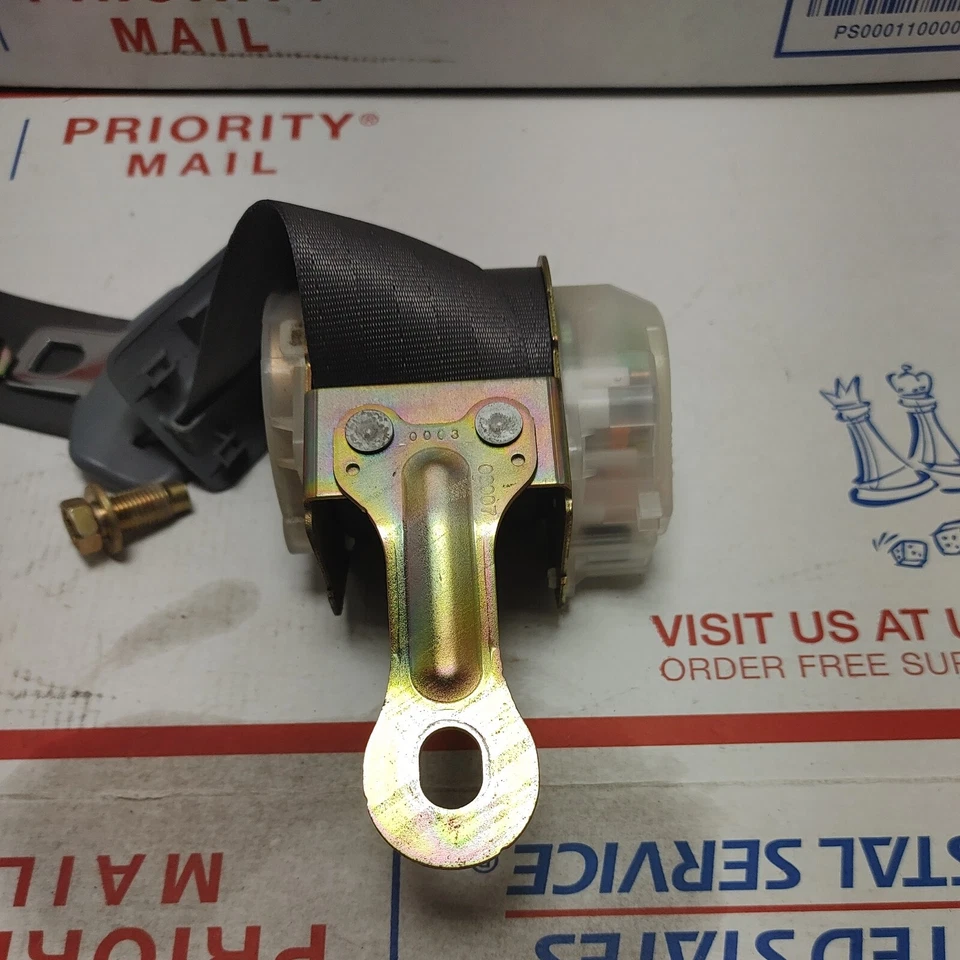 1995 1996 1997 Lexus LS400 4 Dr cinza cinto de segurança traseiro esquerdo segunda fila 7337050100B0 - Imagem 4 de 4