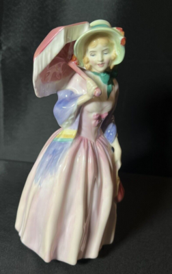   Miss Demure HN1402 陶器人形 Royal Doulton Bone China 