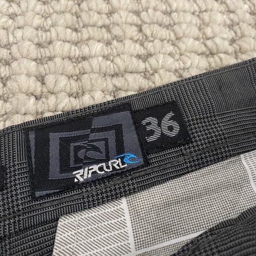 CWAJXD RIPCURL 'Secret Plans' WalkShorts Size 36 Grey Plaid Shorts With Pockets - Picture 7 of 12