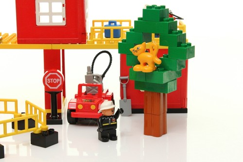 Lego DUPLO Town Set Fire Station vintage rare - Picture 2 of 6