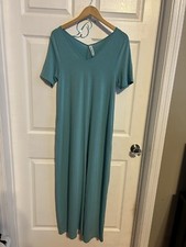 NWOT Zenana Premium Womens M Aqua Blue Short Sleeve V Neck Dress