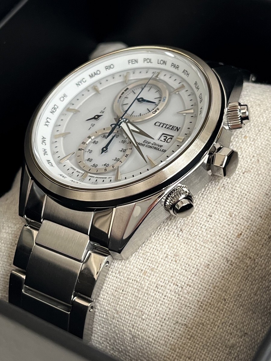 New! Citizen Watch EcoDrive AT8260-85A Radio Controlled