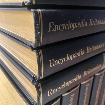 Encyclopedia Britannica (英語版ブリタニカ)24冊 Encyclopedia Britannica 1975 15th Edition 21 Volumes Black Leather