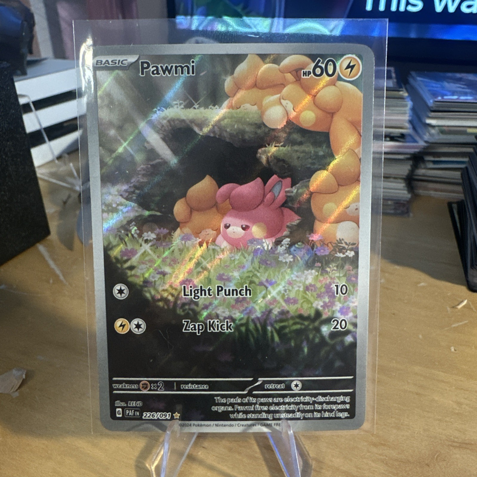SV: Paldean Fates - Pawmi - Illustration Rare 226/091
