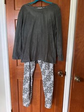 Women  s Cozy Fleece 2 Piece Pajama Set