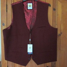 Marc Darcy SBC Kelly wine coloured men s dress waistcoat, new with tags 48 reg