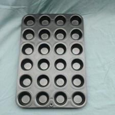 Pattuglia Coccolata Chef 24 Tazze Mini Muffin Antiaderente Metallo Argento Rettangolare Teglia da Forno