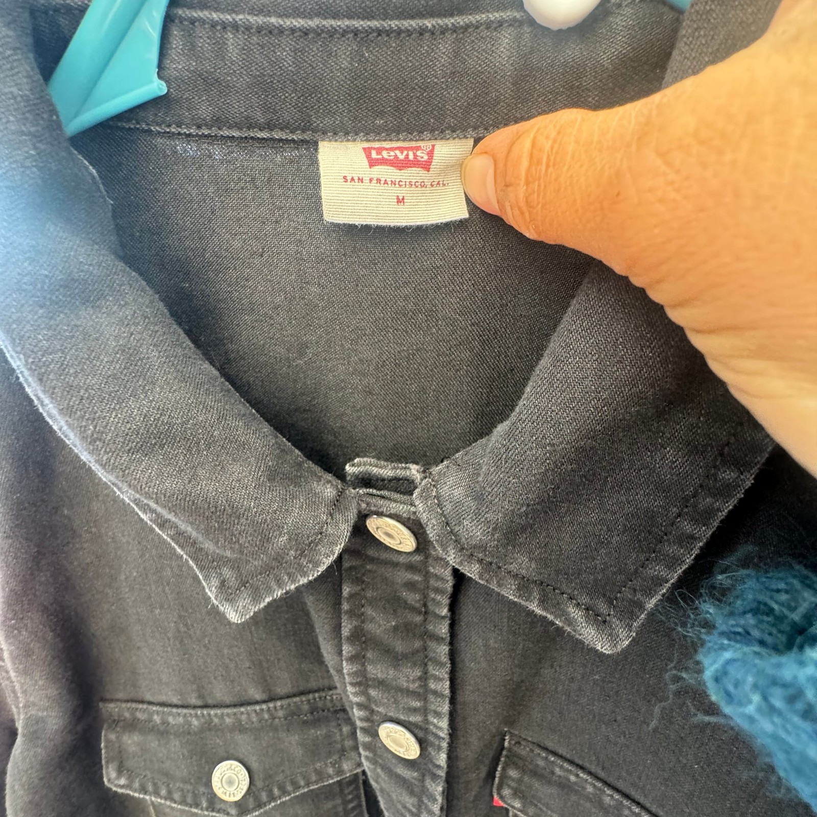 Levis Dress Womens Small Black Denim Metal Button Up Pocket Outdoors thumbnail 5