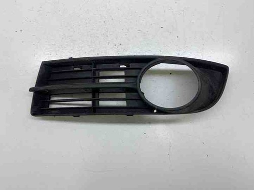 VW TOURAN 1T1, 1T2 Nebelscheinwerferverkleidung 1T0853665A 2.00 Diesel 23943574