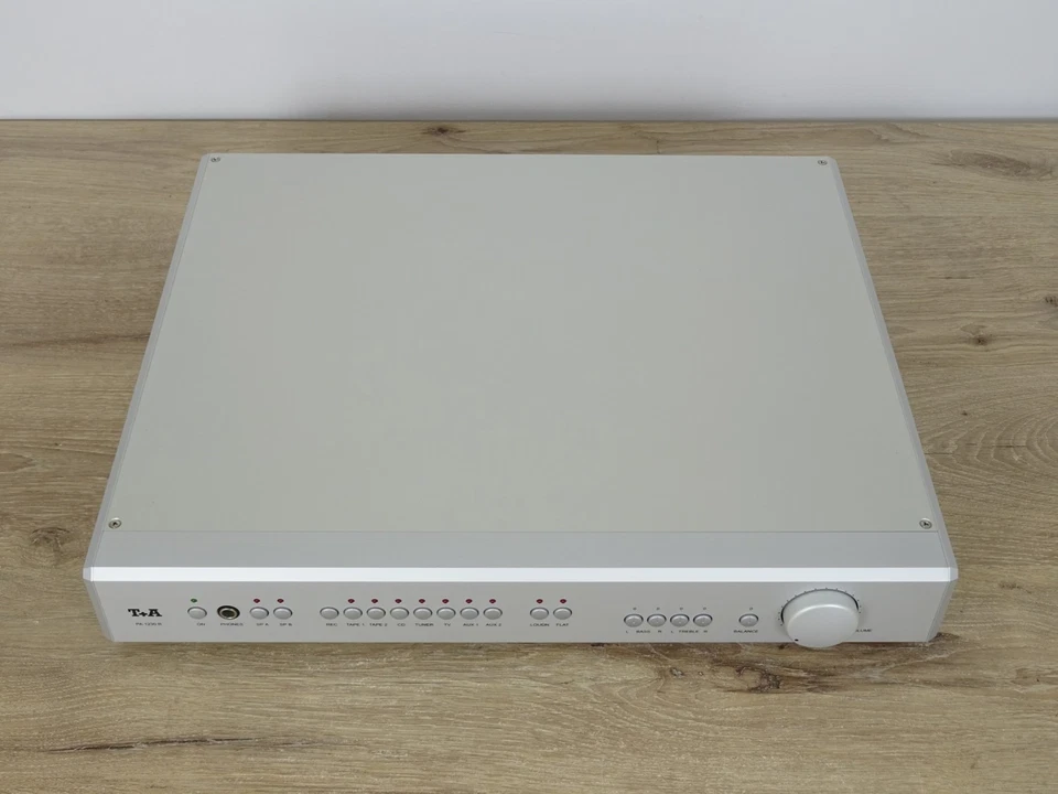 T+A PA1230R Vollverstärker, Silber, optisch sehr guter Zustand, 10624/1307E00123 - Bild 3 von 4
