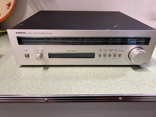 Onkyo T-4090 AM / FM Quartz Locked Stereo Tuner - MADE IN JAPAN
