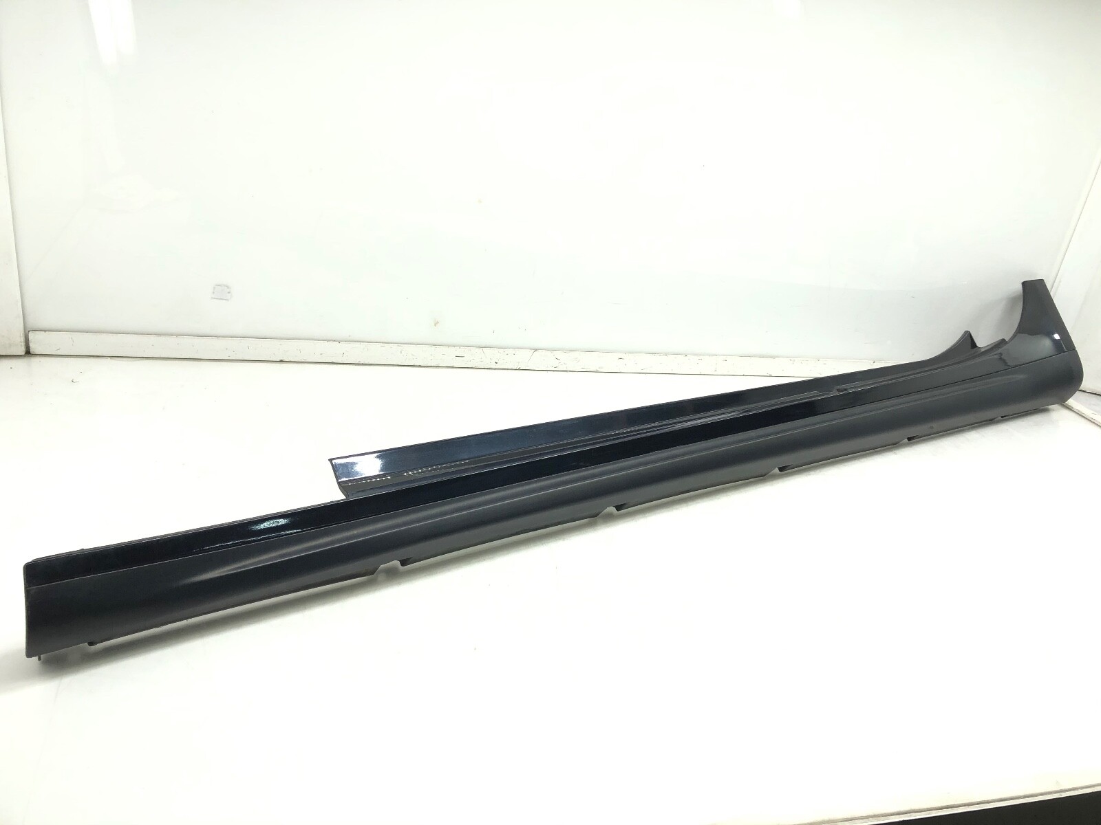 2014-2019 MASERATI GHIBLI S Q4 LEFT DRIVER SIDE SKIRT ROCKER PANEL OEM.