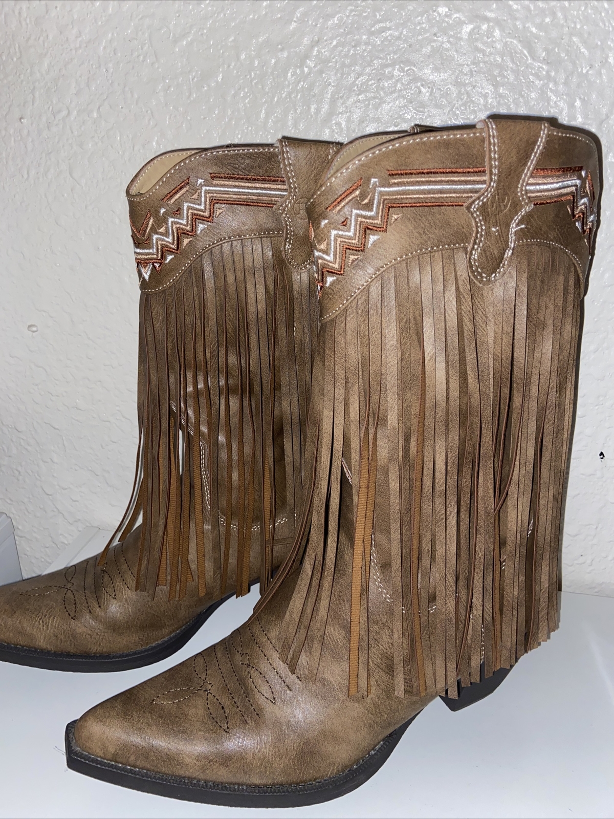 Roper” Womens (9) fringe cowgirl boots 