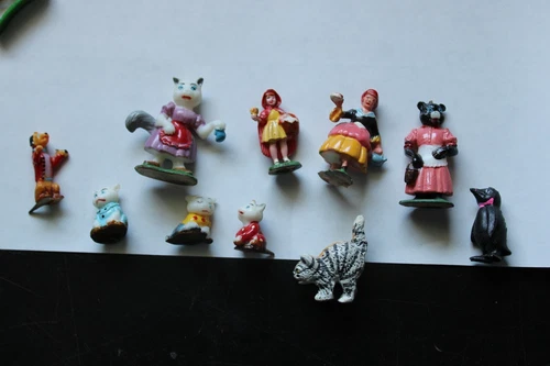 1960 Marx Disneykins Fairy Tale Characters Goldilocks, Alice, Red Riding Hood?
