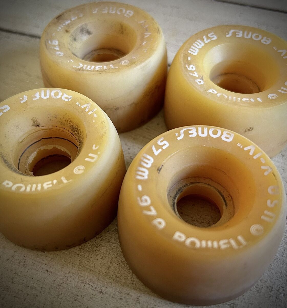 Bones V-IV 57mm 97a Powell Skateboard wheels the vault 4 Bones V-IV 57mm 97a Powell Skateboard wheels the vault 4