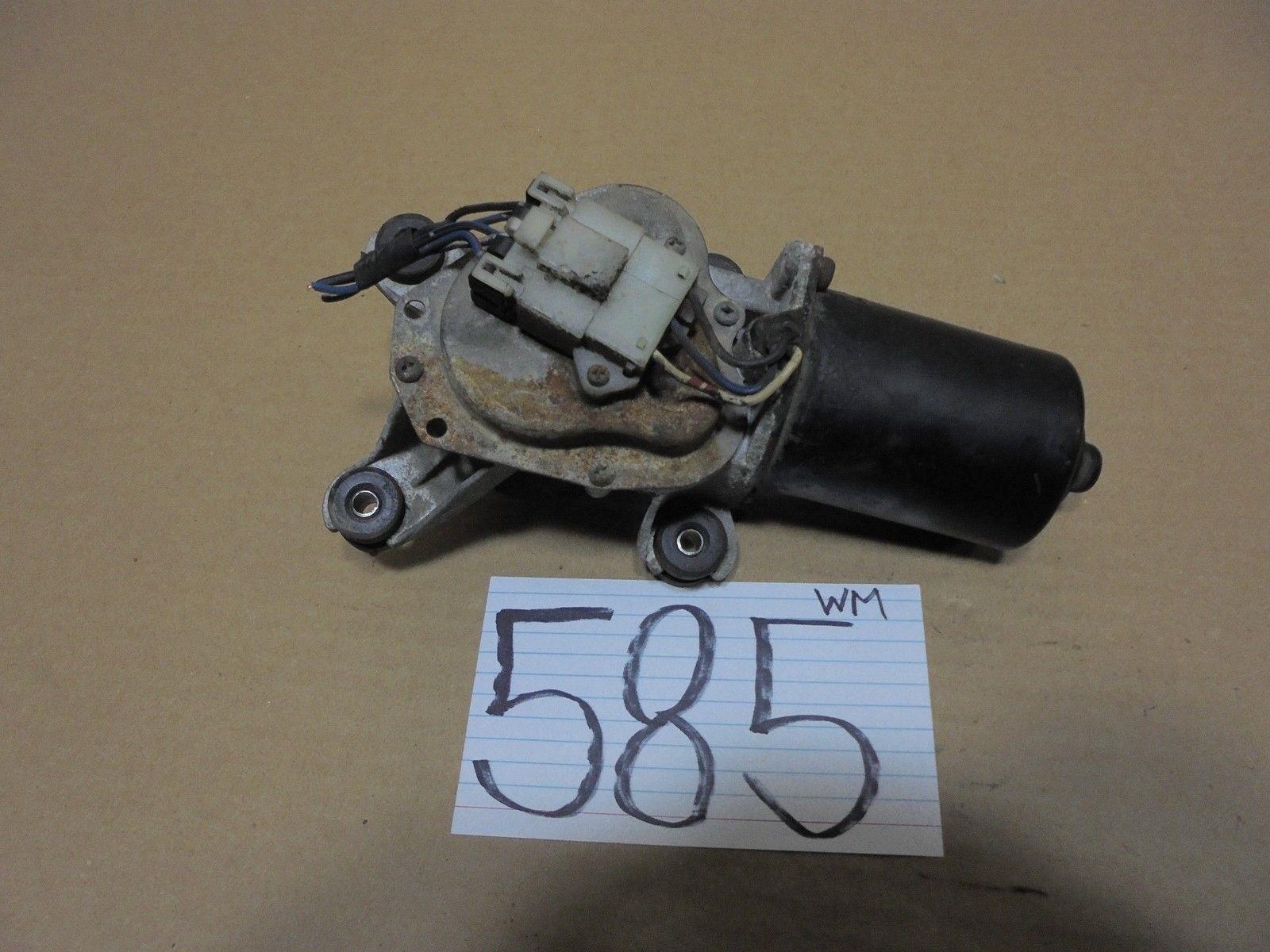 98 99 00 01 02 Mazda 626 FRONT Used Front Windshield Wiper Motor #585-WM