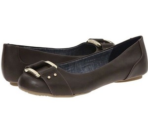 scholl ballet flats