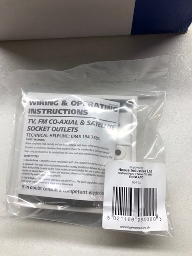 Caja de 10 x enchufes satélite BG 1 cuadrilla, venta al por mayor eléctrica, lote de trabajo stock. - Imagen 3 de 4