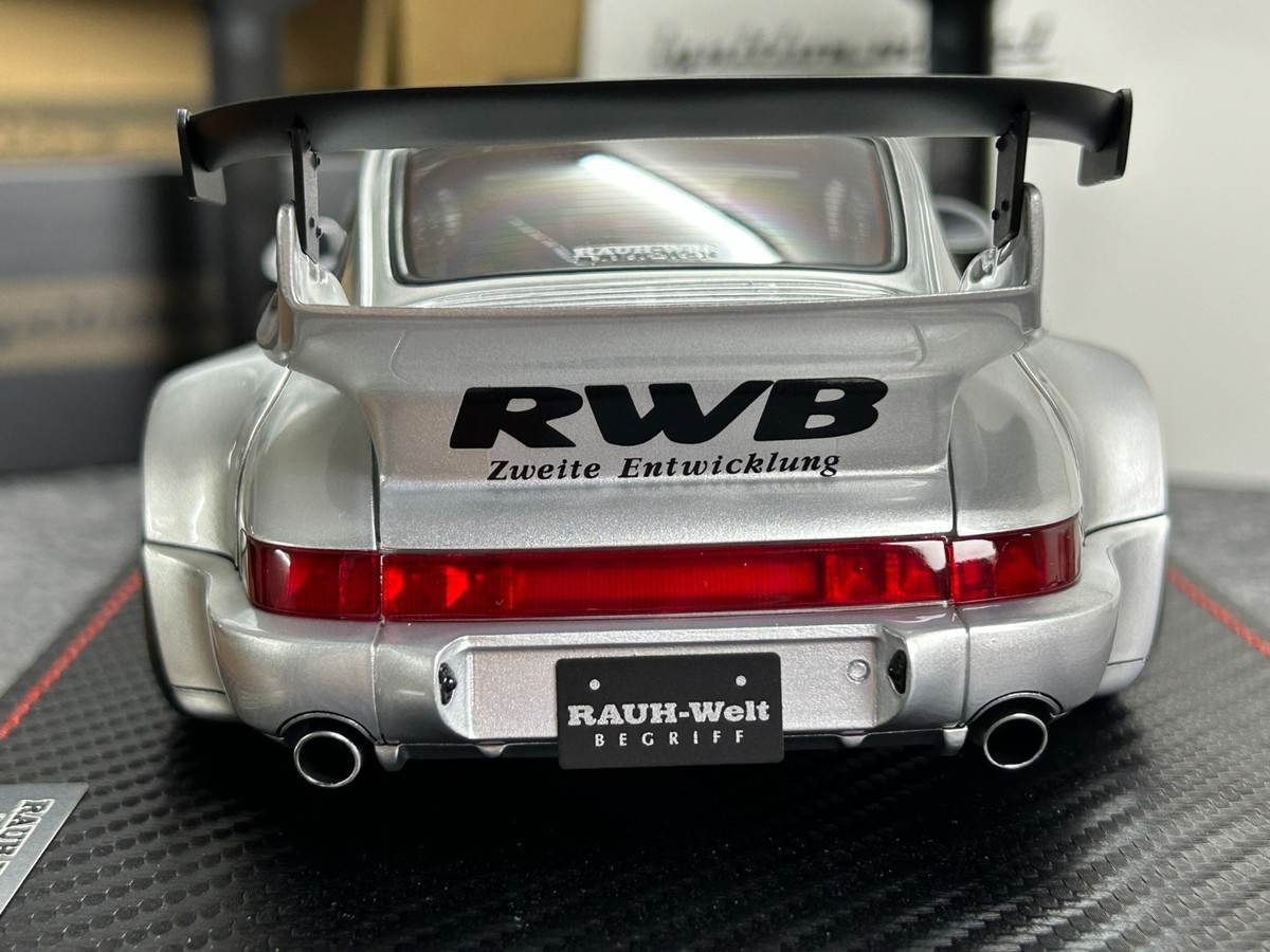 1PC Model 1/18 Porsche 911 RWB 964 Silver with Engine IG2467 Fast