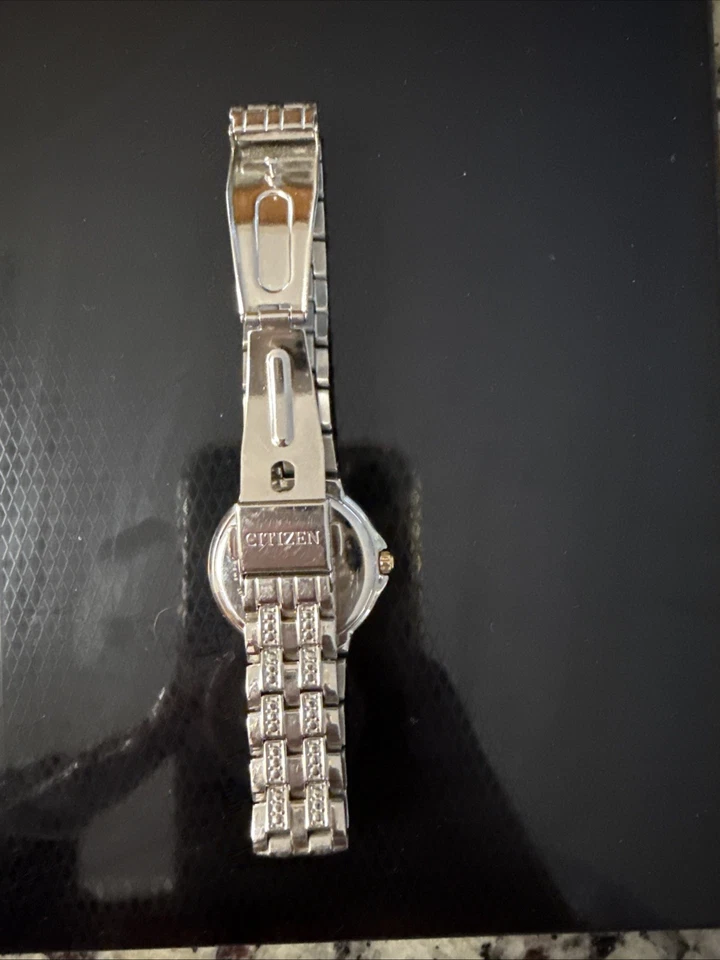 Reloj Citizen Mujer Eco-Drive Plateado Acero Inoxidable Foto 3 de 4