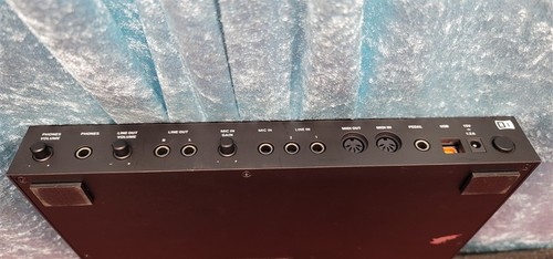NATIVE INSTRUMENTS MASCHINE MK3 PRODUCTION CONTROLLER AUDIO MIDI INTERFACE - Picture 10 of 22