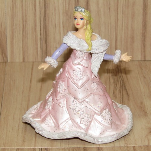 Papo The Enchanted World Enchanted Princess 4.25" Tall Hand Painted Figure 39115