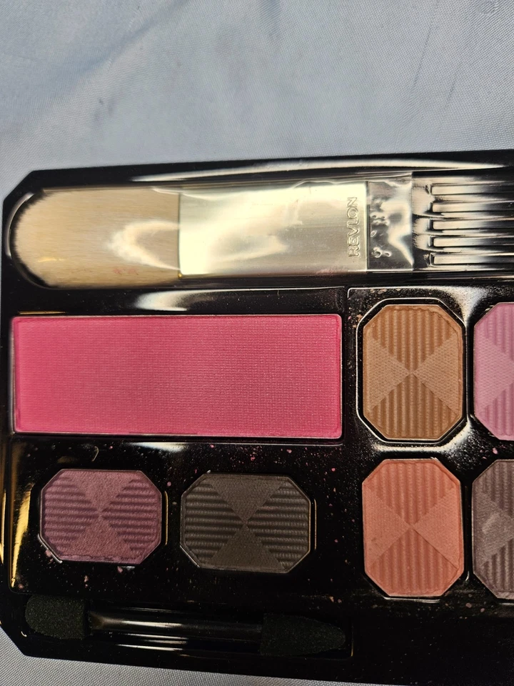 Paleta de rubor de sombra de ojos Revlon rara de colección con pincel NUEVO hermosos colores Foto 2 de 4