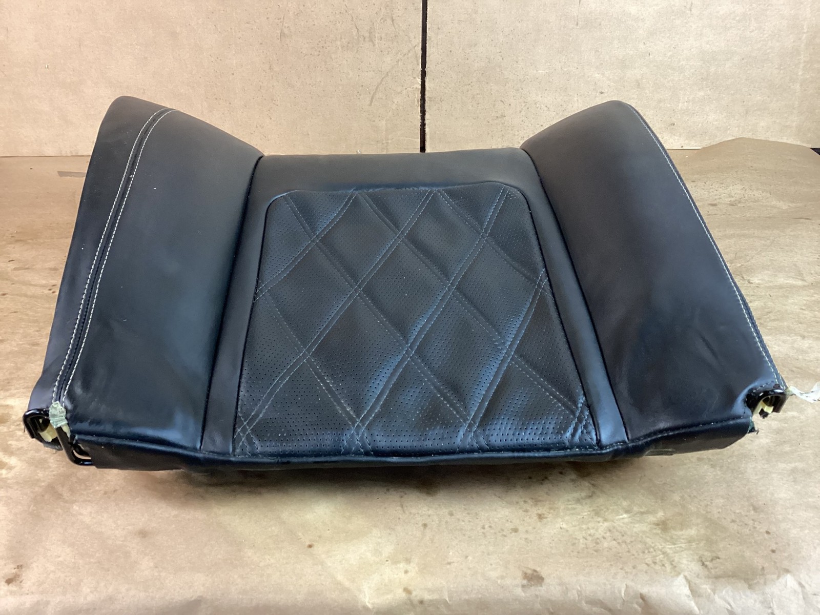 Bentley Continental GT 2013 Rear Left Driver Lower Bottom Seat 11-18 ;:O