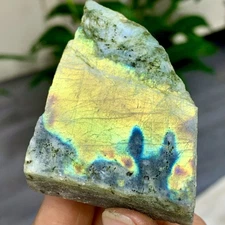 90G Natural Beautiful colored light Labradorite free-form inornament ornament